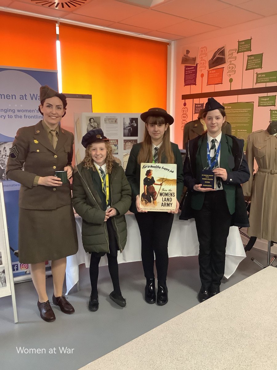 WomenAtWar2's tweet photo. We explored roles using props from my personal #collection including #ATA, #WLA & #WTC, #ATS, #WAAF, #QAIMNS & #ANC.
We also discussed the importance of #post & postal services during the war & the 1st Base Post Office in #SuttonColdfield. #WomensHistoryMonth #GPO #AP0 #RoyalMail https://t.co/MFt8HADuIM