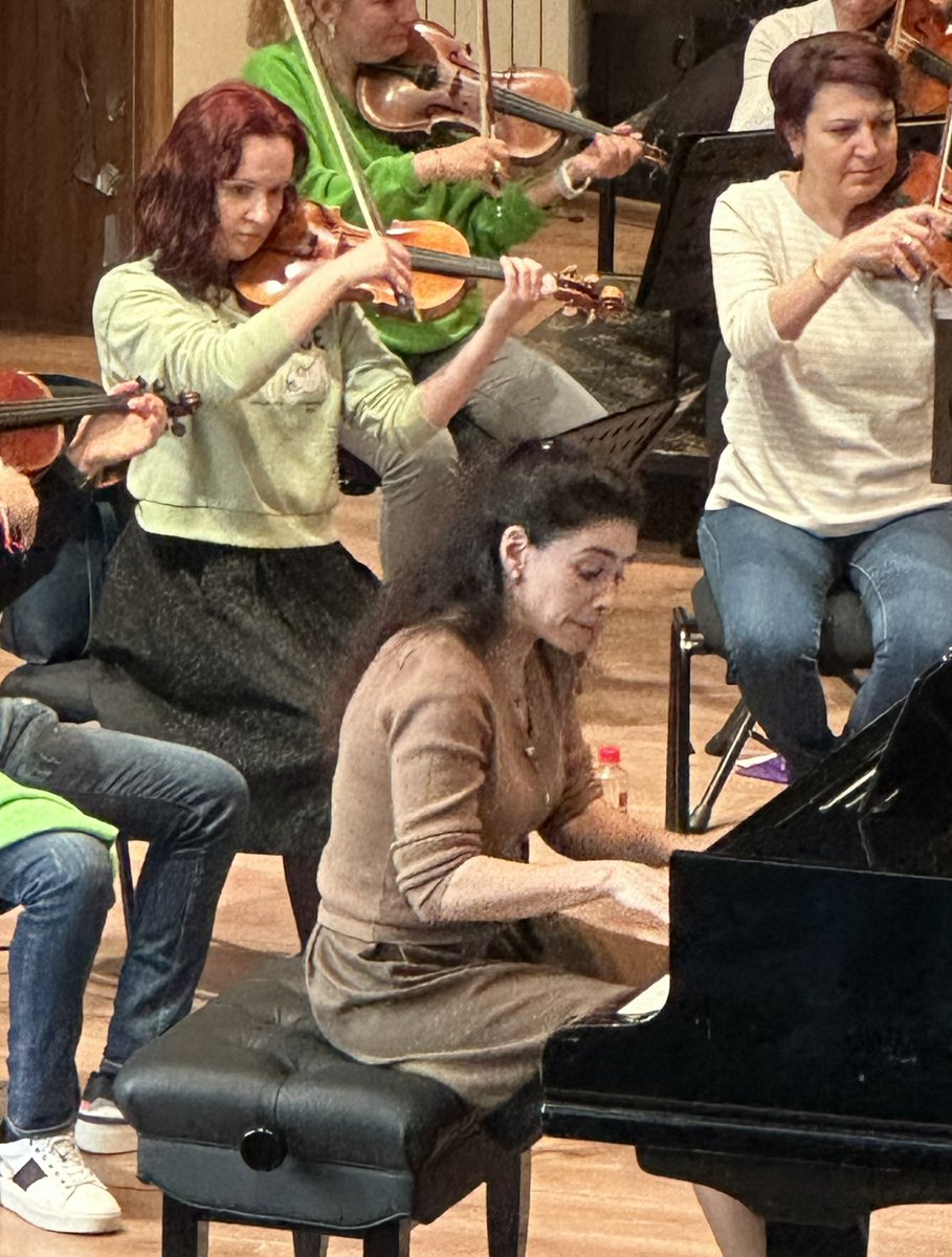 matthiasmanasi's tweet photo. Concert tomorrow, 16 March, in #Vratsa
with #VratsaSymphony and #NadejdaTzanova at City Concert Hall at 19:00!
Don't miss it if you are in Vratsa 🤗
#shostakovich
#bizet
#tschaikowsky
#bulgaria
#bosseyandhawkes
#breitkopfundhärtel
#newyork
#sofia
#berlin
#carmen
#eugenonegin https://t.co/idK6tNQweM