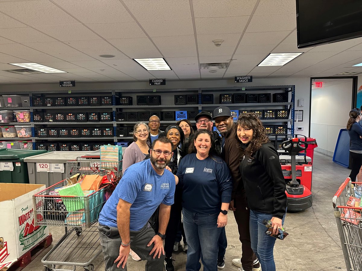 This past weekend the Dallas team served at Minnie's Food Pantry! Founded in 2008, Minnie's Food Pantry has provided over 21 million healthy meals to families in need across 3 states. We look forward to returning again soon! #OneCMC #WeBuildHereWeServeHere