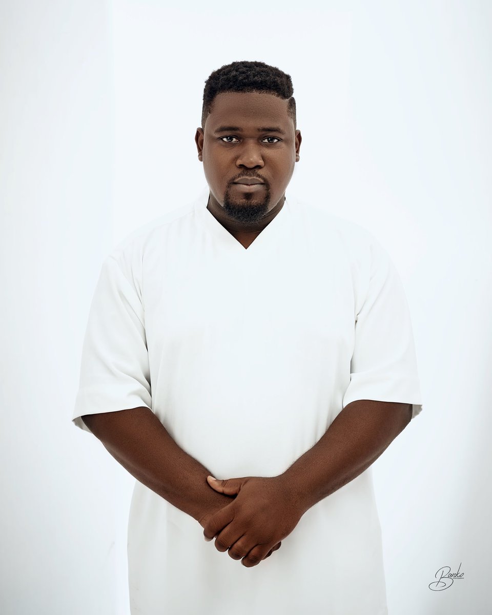bigbanko_'s tweet photo. The beauty of creation cannot be contained in a single moment. It is a beautiful unfolding kaleidoscope of light and dark, hope and fear, endless possibility and endless change.

Birthday portraits for @pst_oge https://t.co/RDHk2nV0qS