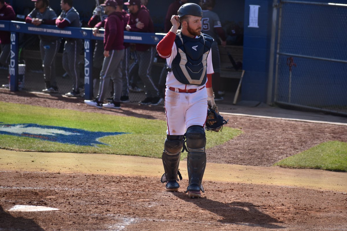 T4 | The defense helps us get out of the top of the fourth 

SIU 1
USI 6

#USIBaseball