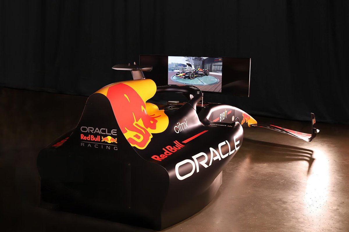 F1Gate's tweet photo. レッドブル RB18ショーカーシミュレーターがF1 Authenticsで販売開始
https://t.co/lMU5HnWrER
#F1JP | #F1 | #F1GP | #レッドブル | #RB18 | #シミュレータ | #F1Authentics https://t.co/mhpaMV6qpJ