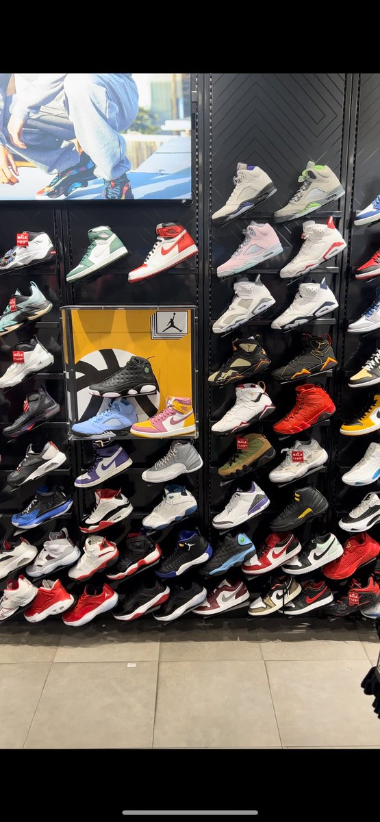 Sniperkicks tweet media