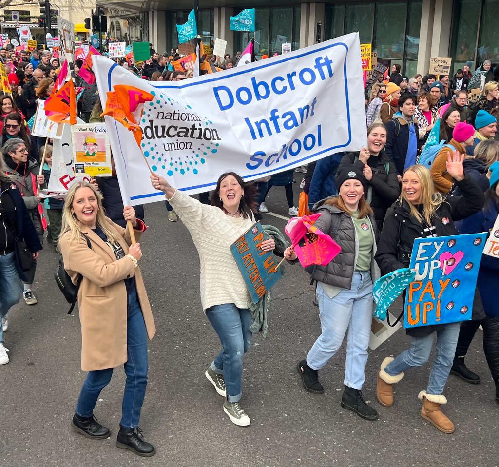 Mrs Holmes tweet media