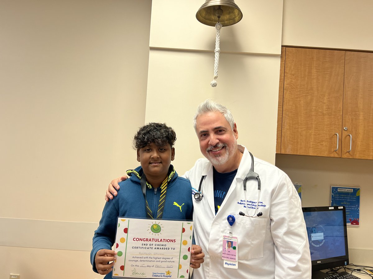BrowardHealth's tweet photo. Today we celebrated an "End of chemo" party for one of our special pediatric patients, Avi! Doctors, nurses, caregivers and his grandma came to cheer him on as he rang the bell. Avi now dreams of becoming a hematologist.
#BeatCancer #LeukemiaFree #EndofChemo https://t.co/e27LQOePtE
