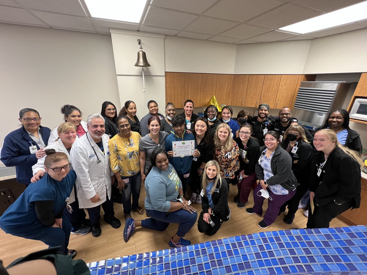 BrowardHealth's tweet photo. Today we celebrated an "End of chemo" party for one of our special pediatric patients, Avi! Doctors, nurses, caregivers and his grandma came to cheer him on as he rang the bell. Avi now dreams of becoming a hematologist.
#BeatCancer #LeukemiaFree #EndofChemo https://t.co/e27LQOePtE
