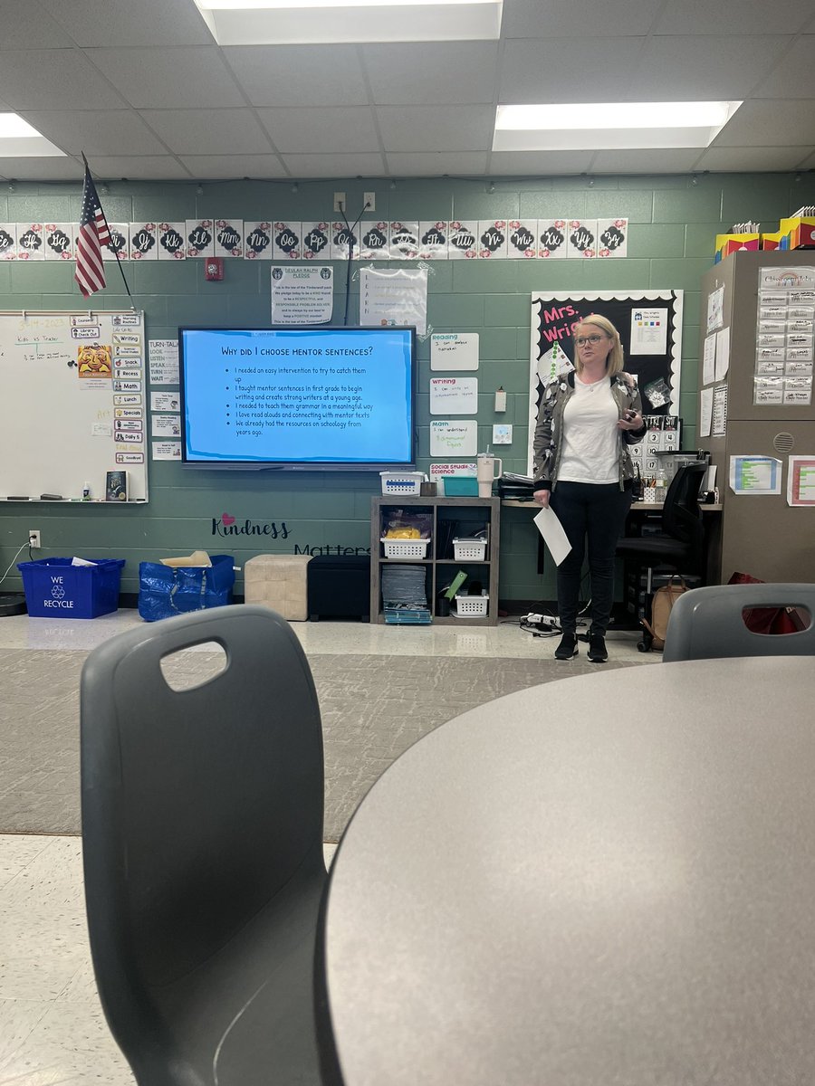msjbryant's tweet photo. Today I got to learn about mentor sentences from Nicole Vallee at @Benton_STEM!! I loved how she started with what her students needed then used an instructional practice that fit her students. And the growth is incredible! #cpsbest #cpsgrowsreaders https://t.co/4nZLx9N8A2