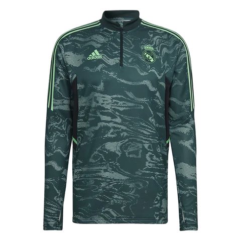 Zakdana2001's tweet photo. @adidas  you could at least TRY to make it a bit different https://t.co/6DIopm7gLi