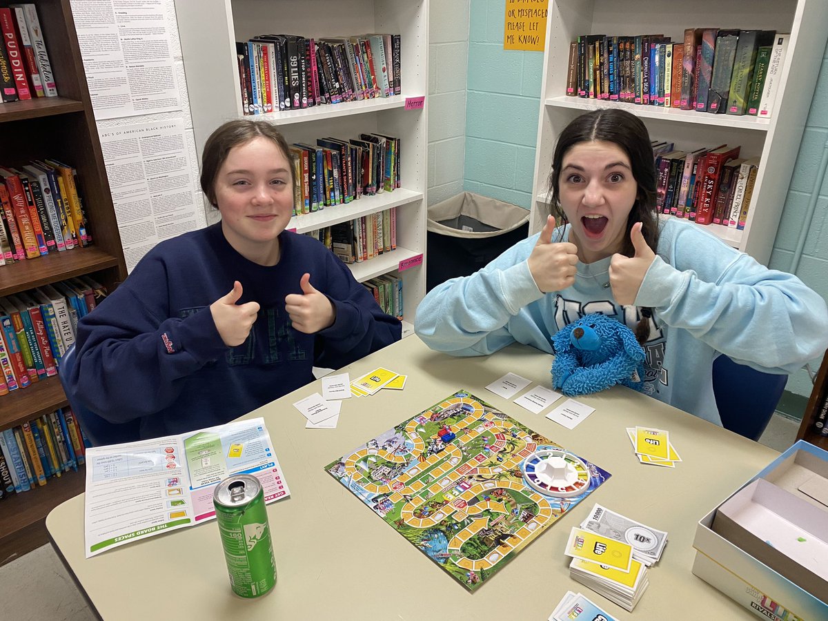 lauren_allinder's tweet photo. #AllindersAngels ended the 3rd 9 weeks with a game day focusing on friendliness and support. 🫶🏼🎉 @TweetDCS_HMS https://t.co/wQOZCYnDtN