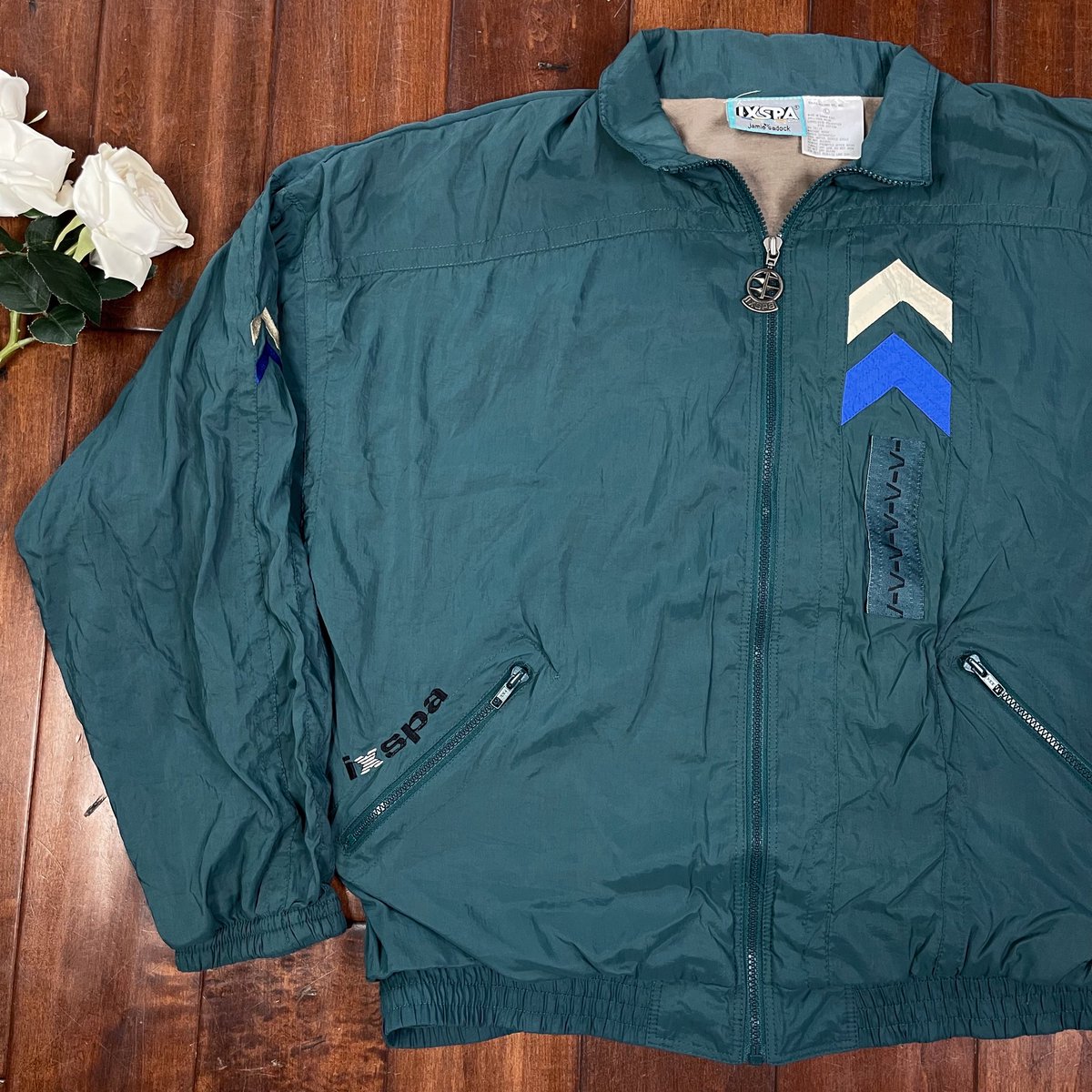PopsikleShop's tweet image. Pick your flavor🍦🛒💕#thriftyfinds #vintagewindbreaker #vintagejackets #thriftedstyles #80sstyle #windbreaker #thriftyliving