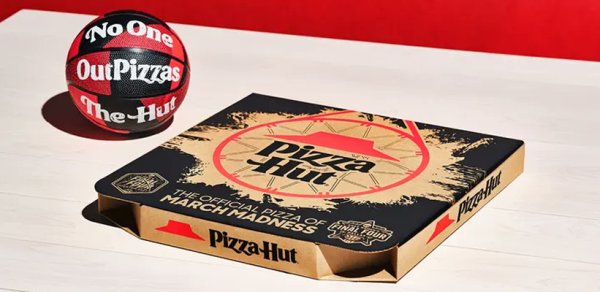 poderdelasideas's tweet photo. Regresa el famoso empaque de Pizza Hut que se convierte en un aro de baloncesto, como en los años 90s 😉🏀🍕>>> https://t.co/YKeiEIYhG8 https://t.co/jKq8DqmZga
