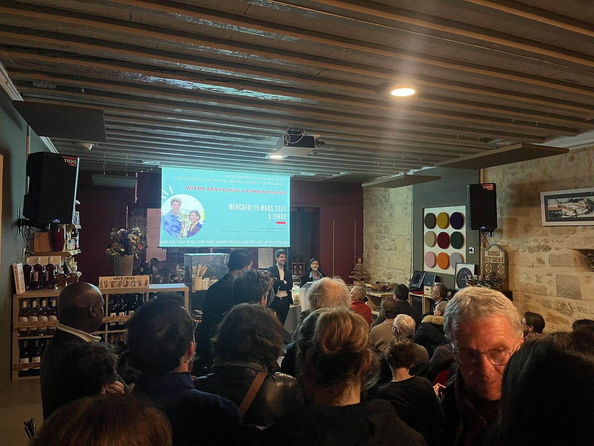 eloitp33's tweet photo. Bilan de mandat de @BenyachouWiame et @RomainDostes, conseillers départementaux du canton de Bordeaux 1. Beaucoup de monde pour cette rétrospective de leur action au service du canton et de la @gironde ! https://t.co/eR495kWOQl