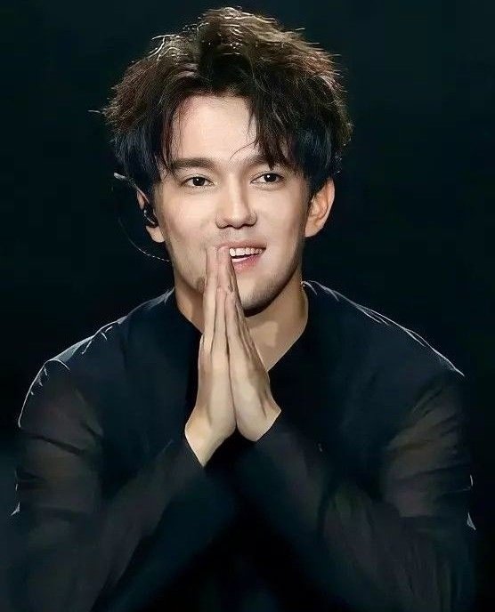 @JeremyGilley @PeaceOneDay @dimash_official At each concert, Dimash gives a speech where he calls on all people to love and kindness, peace and tolerance! 
@dimash_official
#TheStoryOfOneSky
#TogetherByDimashIsComing #NewRelease
#DimashQudaibergen 

🌐 youtu.be/1Psjws97FoA