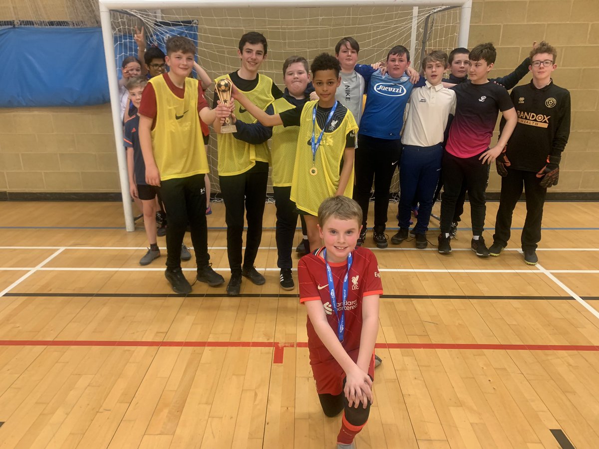 AcademyHull's tweet photo. Great session tonight @kelvinhall_hull @HullActiveSch @ActiveHumber @AcademyHull @SGYorkshire @EagleTeamUk
@ActivePartners_ #OSF @JduffyJoe
#RightTime
#RightPlace
#RightPrice
#RightStyle
#RightPEOPLE
#DoorStepSport ⚽️ https://t.co/nZ5Vkdl6Q8