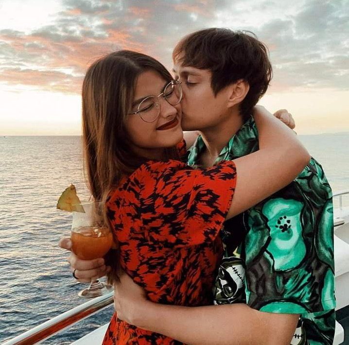 aqbeltran0612's tweet photo. God gave us seasons of abundance, so that we can prepare for seasons of need. Work while we can, save &amp; share what we can. We give not bcoz we’ve so much, we give bcoz we know how it feels to have nothing. God bless you &amp; your families @lizasoberano @itsenriquegil LQFandom. 🙏❤️ https://t.co/mZQfjGZp2m