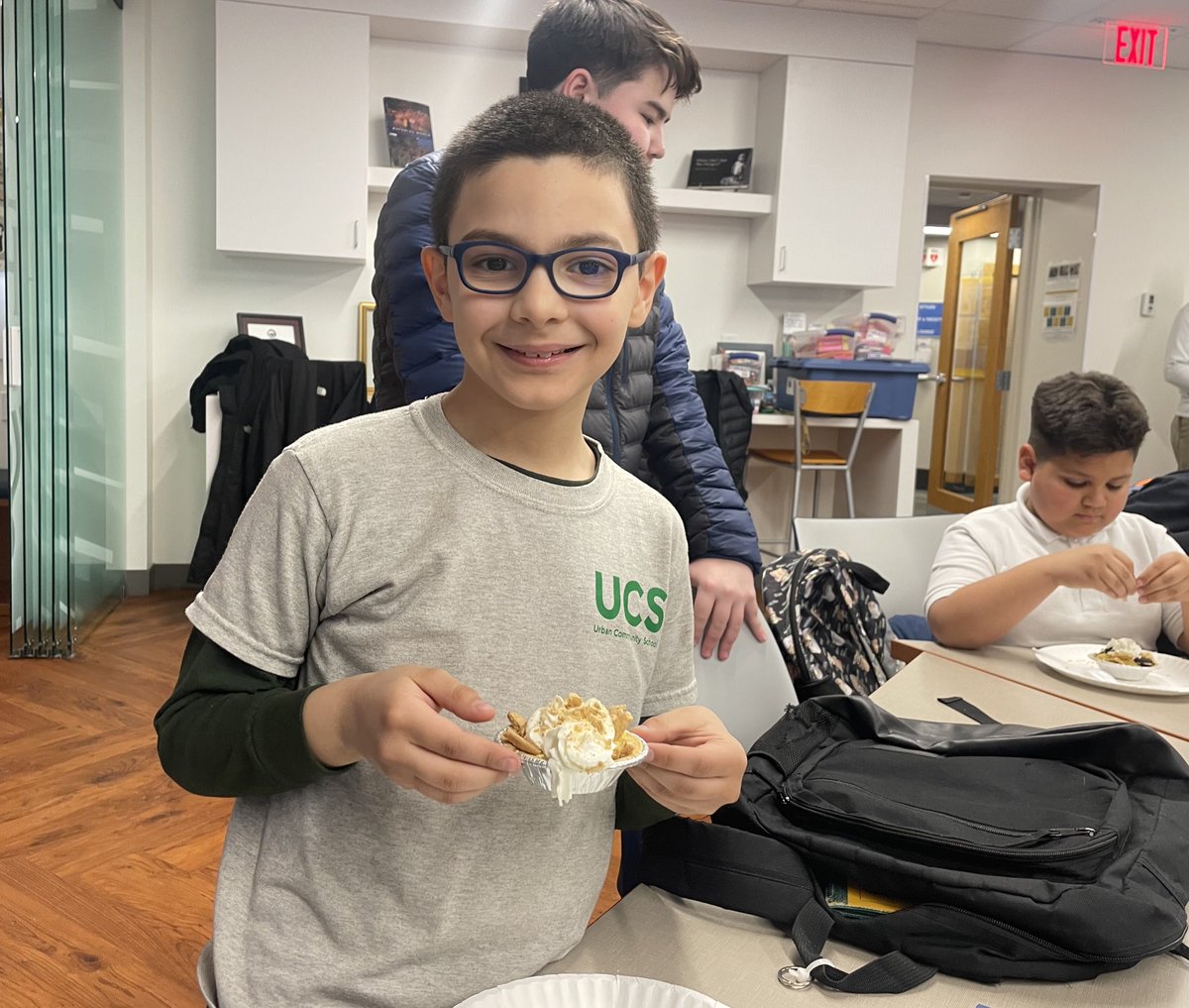 CATAMDG's tweet photo. Did you know yesterday (3/14) was annual pi day? 

The Arrupe homework club celebrated with students at @ucscleveland by making mini pies and reciting the numbers of π.
 
What a delicious and fun post-homework treat! https://t.co/0dVKwdrnjb