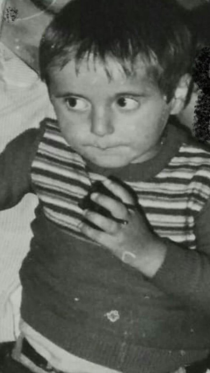 Siyah Beyaz çocukluk fotoğrafı olan kaç kişiyiz ben mi yaşlandım?