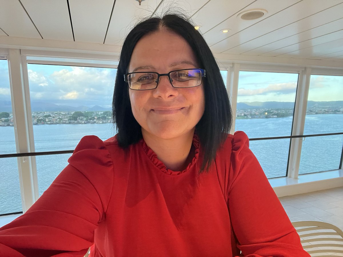 holstervegas's tweet image. Looked forward to tonight since breakfast #moderno #nclstar @CruiseNorwegian ❤️