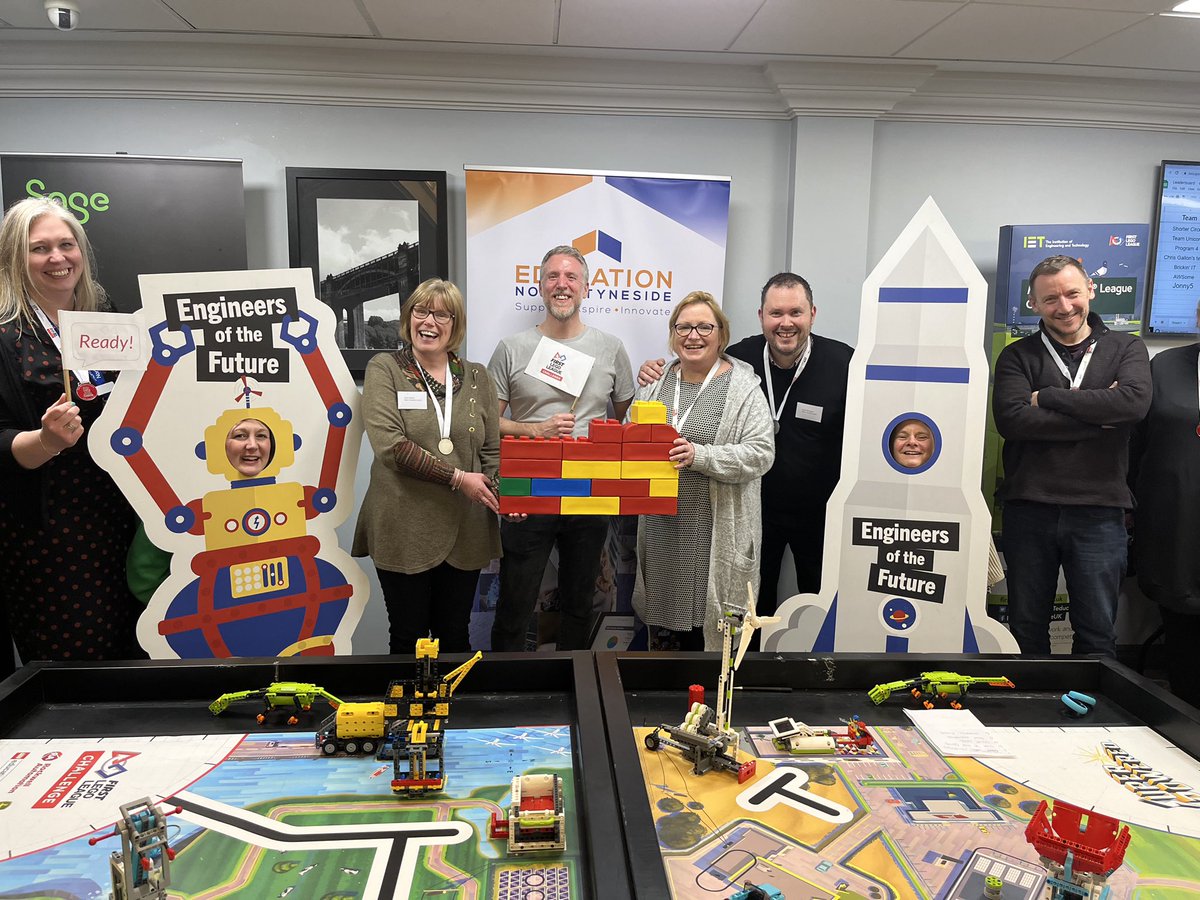 TeachICT_NT's tweet photo. Another fabulous day of @FLLUK competition (3 of 4) with North Tyneside and Northumberland schools. Followed by a wonderful evening with colleagues from @educationnortht, @NTCouncilTeam @sageuk and @awscloud to let the grown-ups have a go with the robots too. It was epic!! 🤖👏👏 https://t.co/nAMrR04vm7