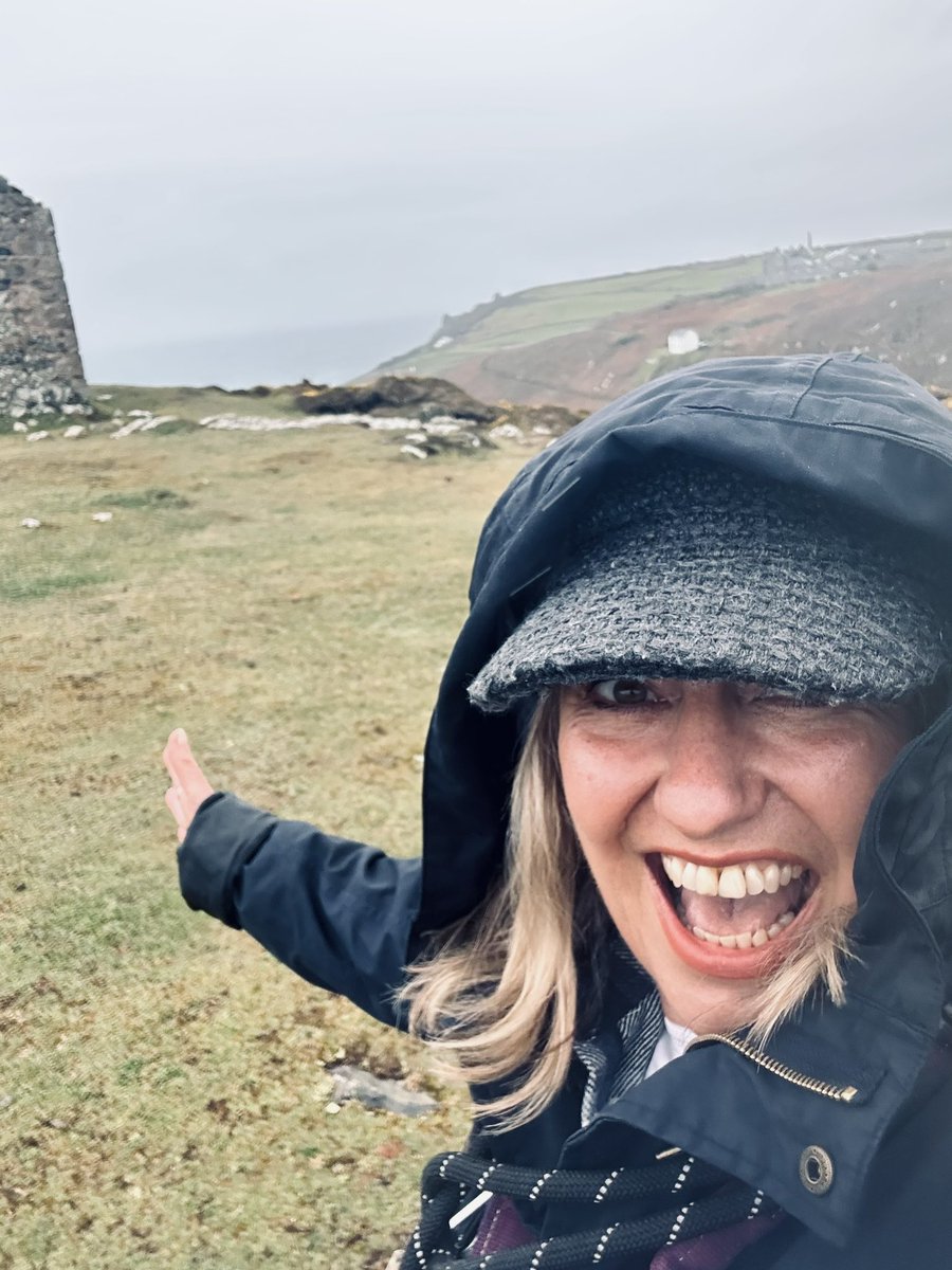 cornishbeachy's tweet photo. Raining but happy... great walk... https://t.co/3pWAvzdrBS