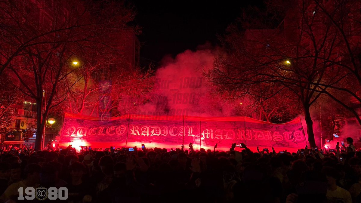 FondoSur_1980's tweet image. NÚCLEO RADICAL MADRIDISTA #UltrasSur #SiempreFieles #MarcelianoSantaMaria #HalaMadrid