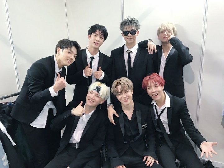 abrtmsy200930's tweet photo. 해시툽을 잠시 잊은 사람...
솔직하게 알티하고 가세요

#YetToCome #BestMusicVideo #iHeartAwards https://t.co/k0VgX0Iaiv