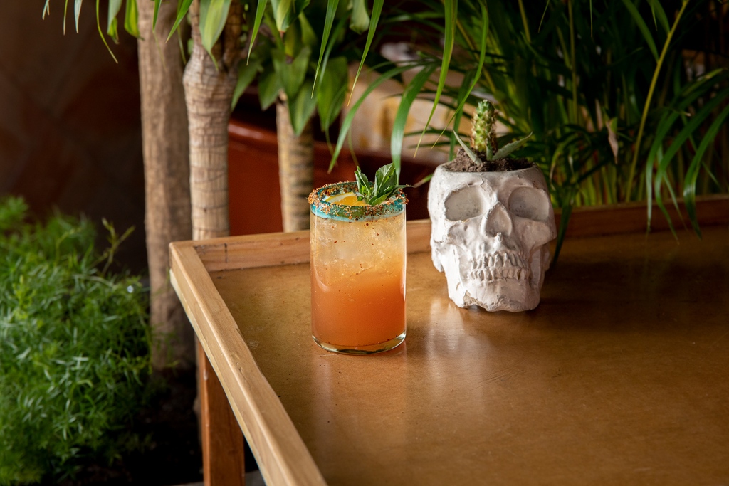 Ya es miércoles, no necesitas pretexto para acercarte a la barra y pedir “Noche primavera”, una de nuestras bebidas especiales de temporada. 

#ComedorJacinta #CDMX #Polanco #ComidaMexicana #foodiesMx #cocktails