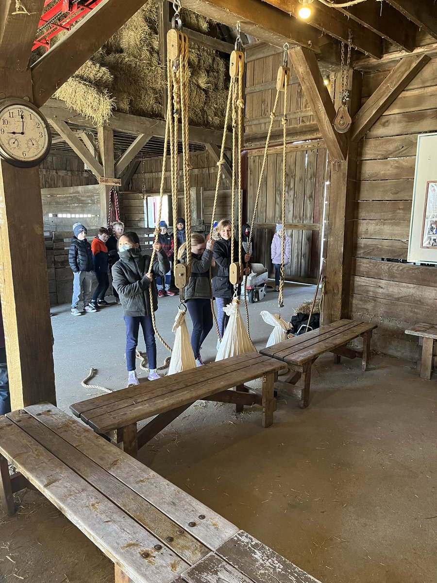 MsLenowicz3rd's tweet image. Trying out the different simple machines!