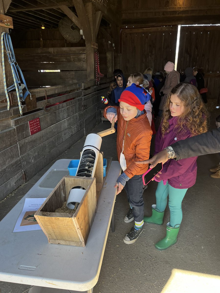 MsLenowicz3rd's tweet image. Trying out the different simple machines!