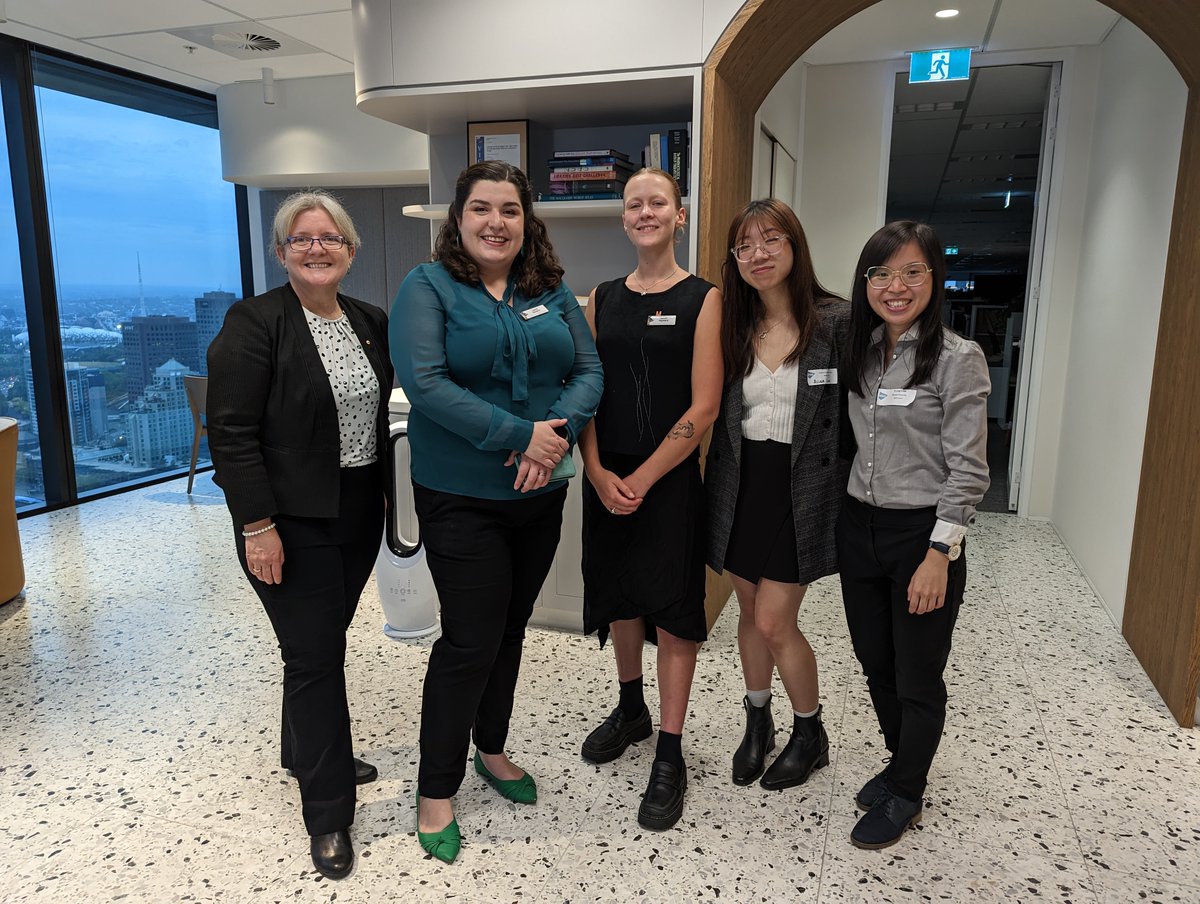 YiLing_Low's tweet photo. It was amazing to be able to take part in the #IMNISAlumni event organised by @_IMNIS. It was definitely nice to meet everyone and network with you all! https://t.co/R9erKn7o96