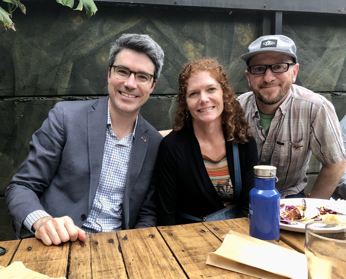 TimAssal's tweet photo. On a more positive note (see #fieldworkfail) on my Chile trip, I got to meet with representatives from the US Embassy in Chile and Chilean and US Fulbright fellows and celebrate our countryβs shared connections @kentstategeog @EmbajadaEEUUcl @UAustraldeChile @apaigefischer https://t.co/k5IdRpdCdy