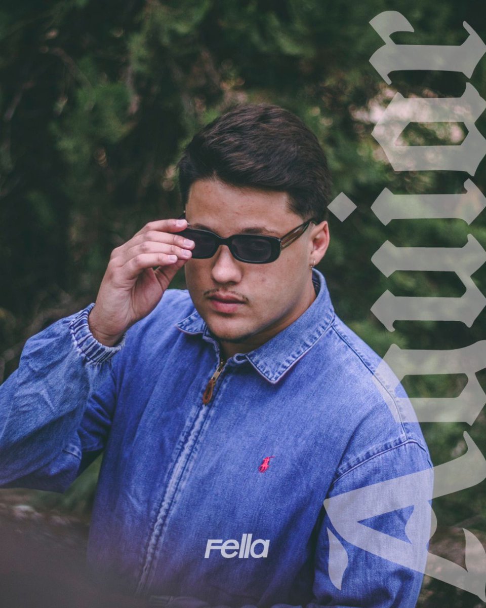 fellarap_'s tweet photo. Fala Tropa! 😎

Para você que é novo aqui no Instagram do FELLA, vamos apresentar nossos artistas, começando com o Aguiar! 🔥

Nome: Erick Aguiar 
Nome Artístico: Aguiar
Idade: 20
Petrópolis, RJ https://t.co/QdTC2nYE3U