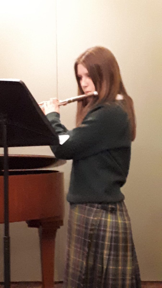 GstounMusic's tweet photo. Fantastic performing from all our GCSE and A-Level pupils for their final solo recitals this evening. Expressive, musical playing and only a few wee nerves! Well done everyone!
#music #schoolmusic #gcse #alevel #recital #Concert #instrumentallessons https://t.co/YJSgnVV5Sw