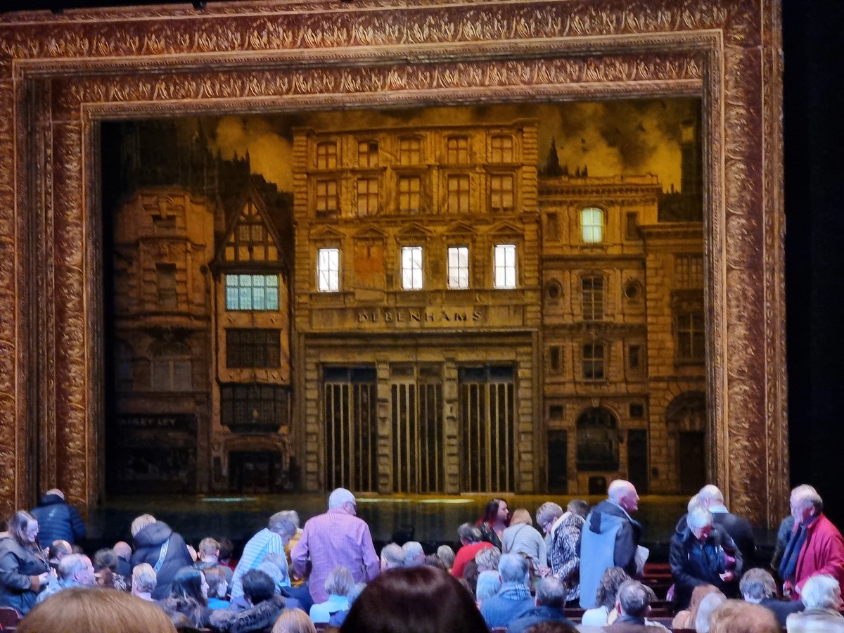 Mother Goose <a href="/CurveLeicester/">Curve</a> what a joy! What a laugh! Simply amazing!!