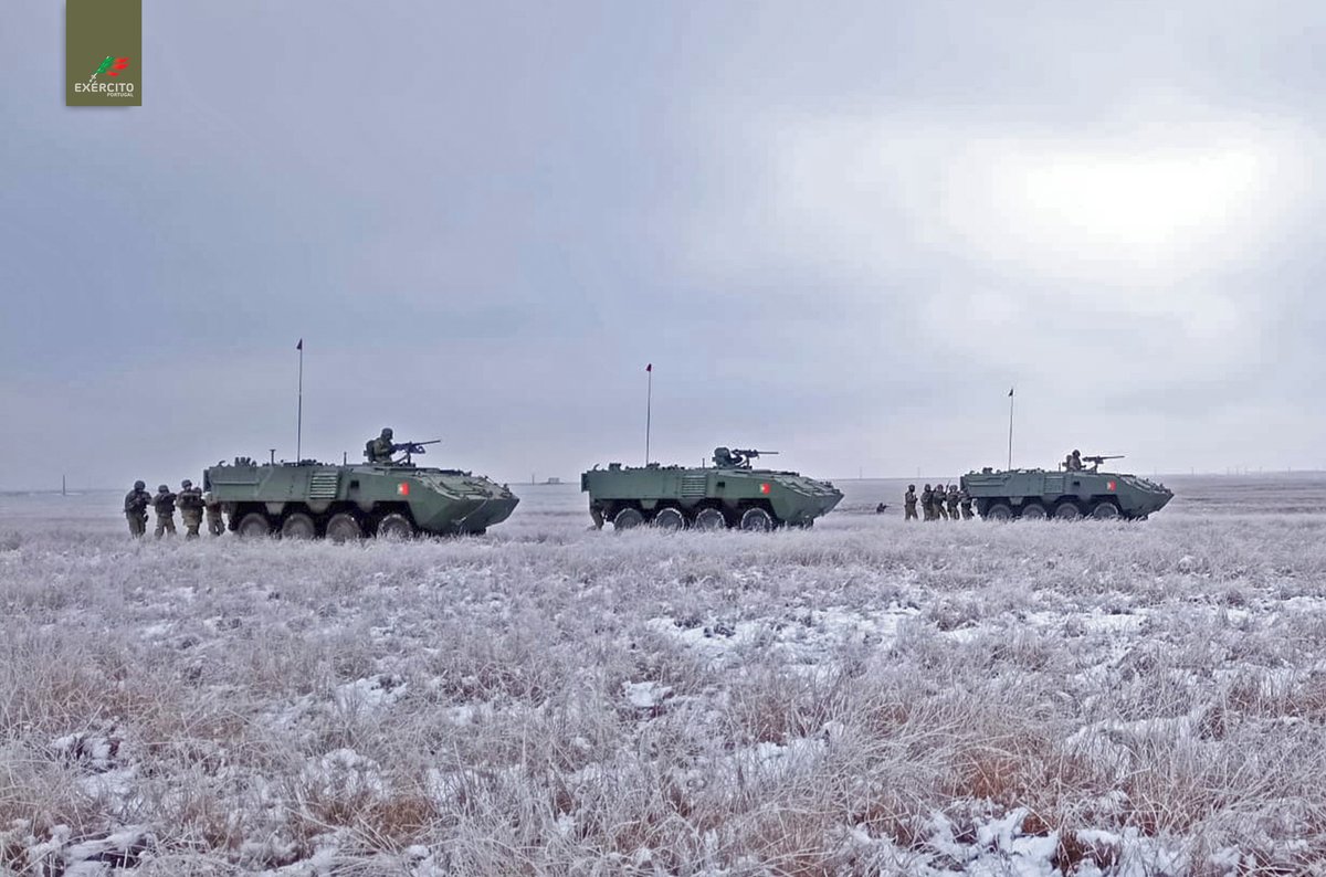 Exercito_pt's tweet photo. A 2.ª Força Nacional 🇵🇹Destacada na Roménia🇷🇴no âmbito da @NATO  "enhanced Vigilance Activities", realizou o Exercício ALEO 02.
▶️https://t.co/YuARzpxGhm
#ExércitoPortuguês #DefesaNacional #2FNDROU #EU #NATO #WeAreNATO #StrongerTogether @defesa_pt @eu_eeas https://t.co/PNoh0px48Y