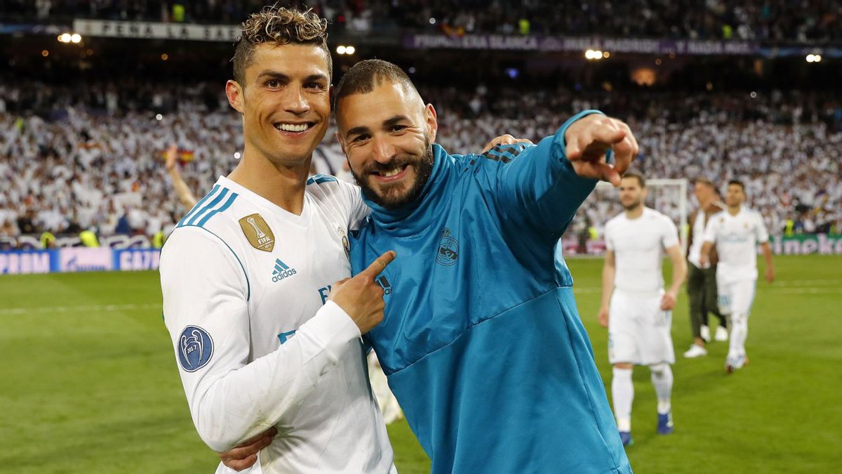 2010MisterChip's tweet photo. Benzema ha marcado 3+ goles en 4 eliminatorias consecutivas de UEFA Champions League (3 al PSG, 4 al Chelsea, 3 al City y 3 al Liverpool).

Sólo Cristiano Ronaldo lo había hecho anteriormente (entre 2017 y 2018): 5 al Bayern, 3 al Atlético, 3 al PSG y 3 a la Juventus). https://t.co/jPLfsC0BBr