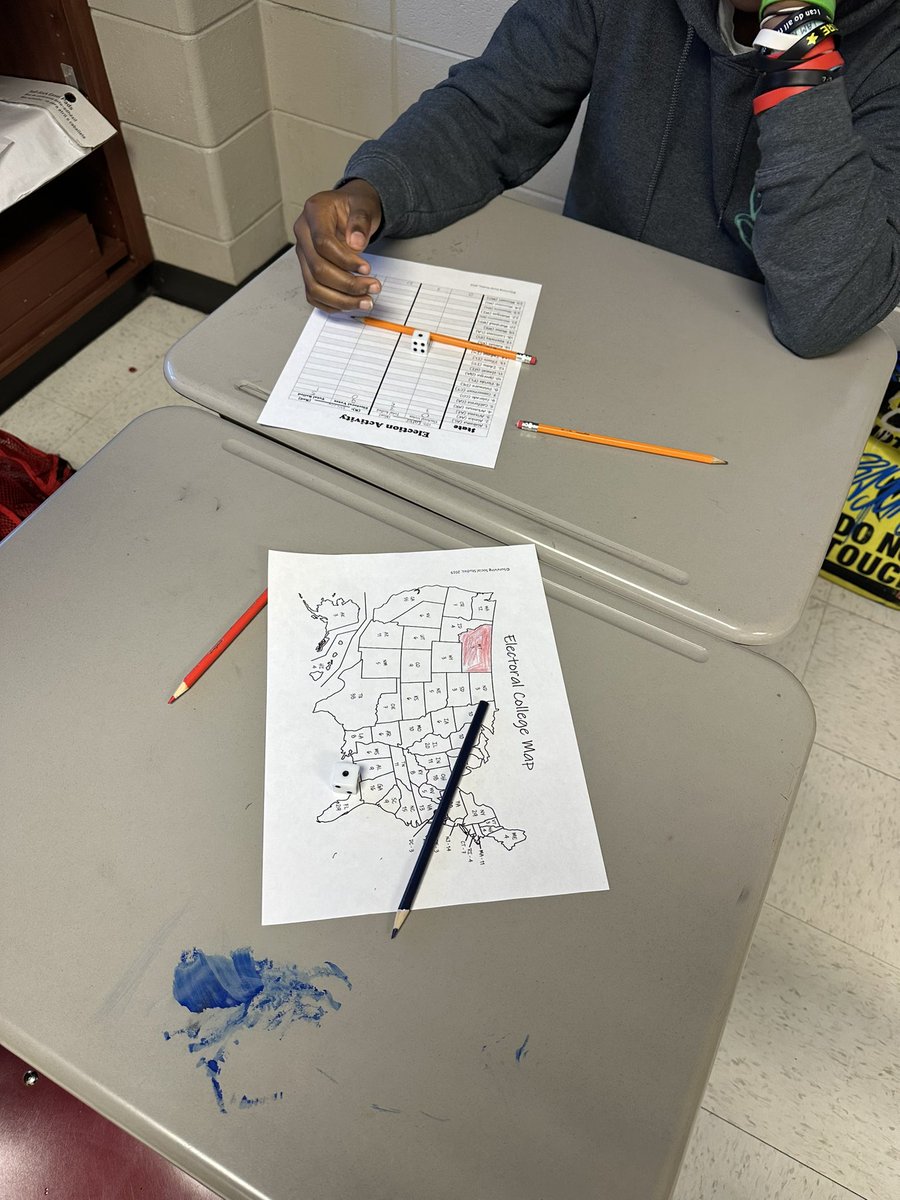 APGOVSweeney's tweet photo. Today students started playing an electoral college game to see which of their caudate’s will win! It included math and reasoning skills! Ss had a lot of fun #civcs #ssedu #electoralcollege #middleschool #ims #mounties @JEFCOED https://t.co/V4K50OsQZY