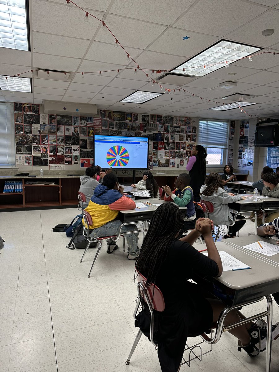 APGOVSweeney's tweet photo. Today students started playing an electoral college game to see which of their caudate’s will win! It included math and reasoning skills! Ss had a lot of fun #civcs #ssedu #electoralcollege #middleschool #ims #mounties @JEFCOED https://t.co/V4K50OsQZY