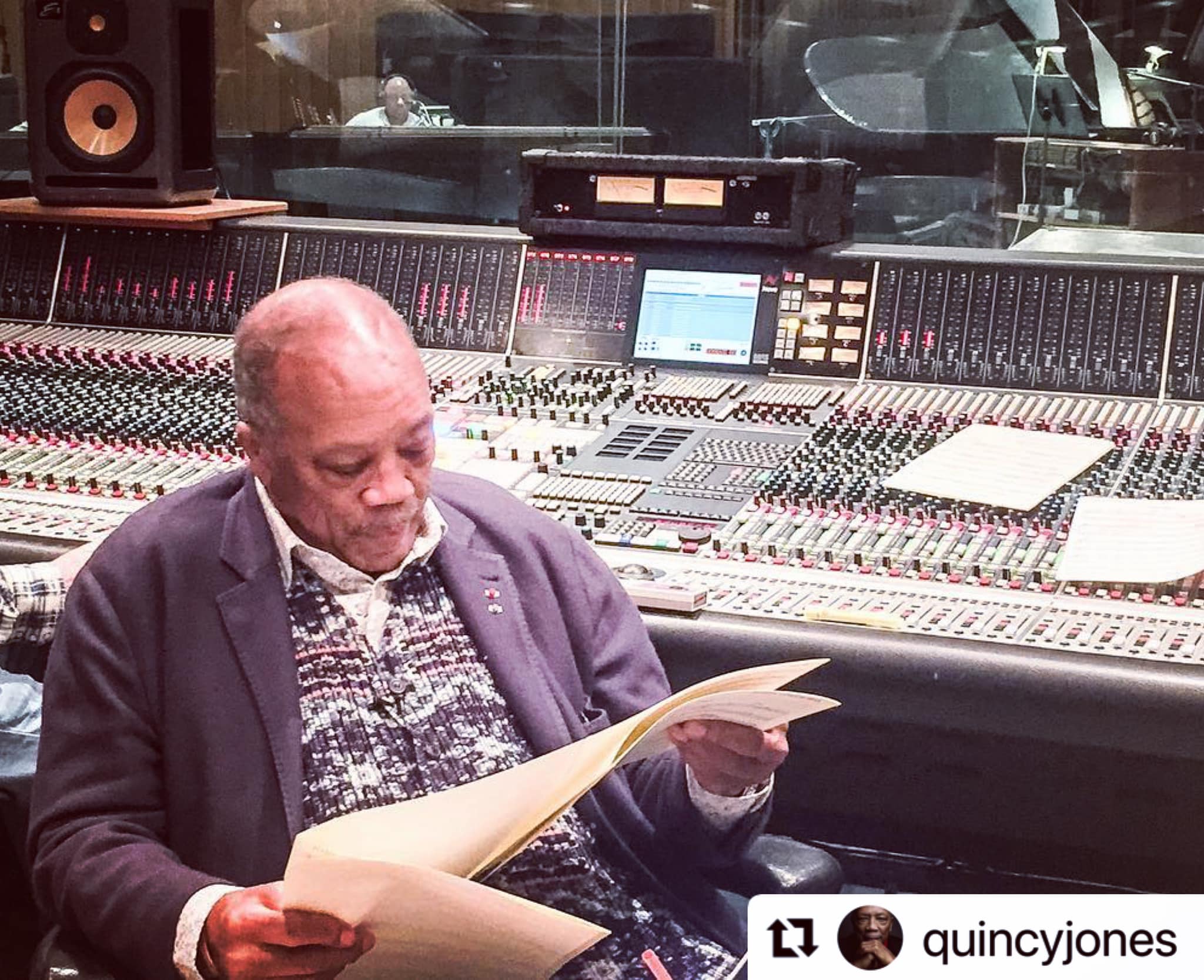 Happy Birthday to one of the best musicians and producers in the business! Happy 90th Quincy Jones! 