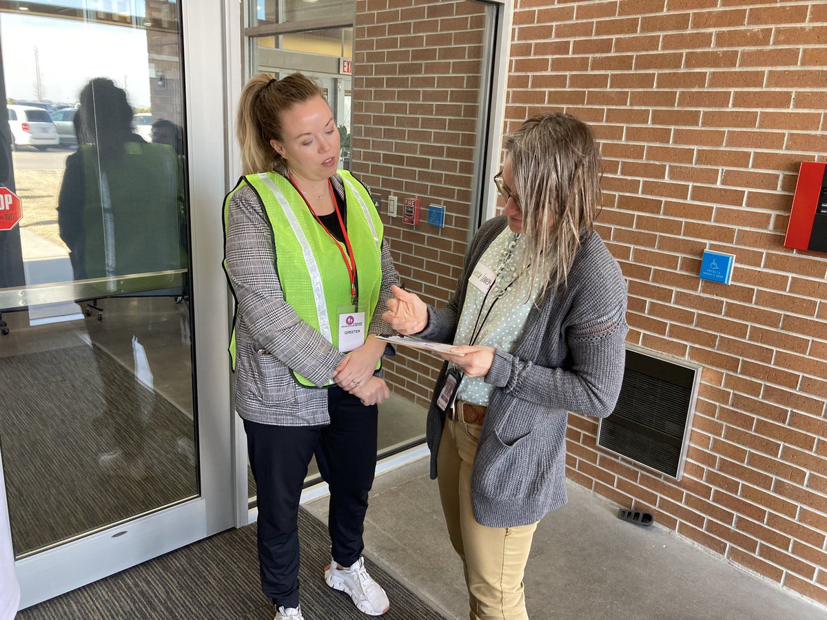risell_v's tweet photo. School districts, and first responders’ agencies are learning from the NE Dept. of Education safety team and the I Love You Guys Foundation what to do to reunite students with their parents after school emergencies. Details on the trainings and drills tonight @NTVNEWS 🦺 https://t.co/cThEQZafBK