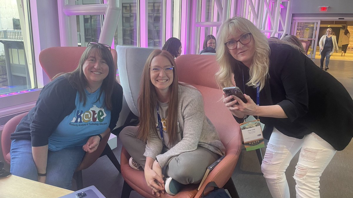 Talking ChatGPT with ⁦<a href="/HollyClarkEdu/">Holly Clark - The AI Infused Classroom</a>⁩