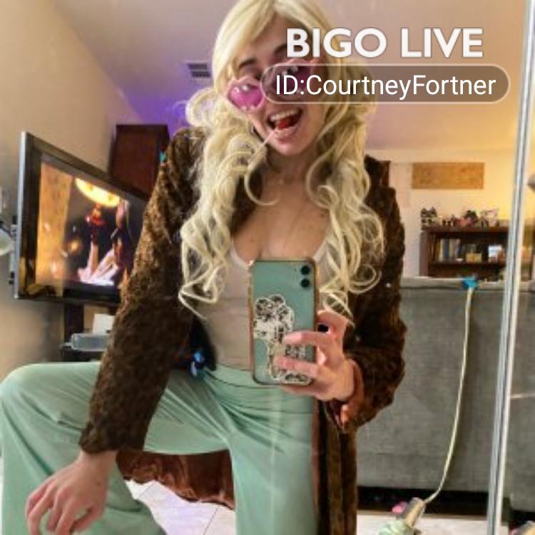 AMSOILDEALERCA's tweet photo. Come and see 🕉️ CourtFort streaming live on #BIGOLIVE and make new friends!  https://t.co/g60vg35yb2 https://t.co/Jguu3tRRnm