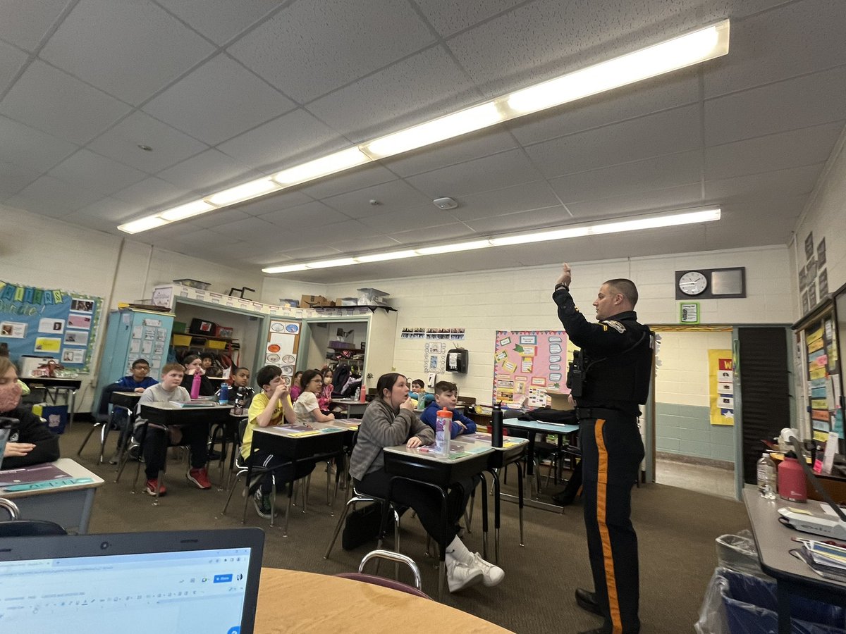 WronkoHamed5th's tweet photo. LEAD has started in 5th grade and short term goals have been made @MtView07836 @melandyk @JOlsyn1109 https://t.co/ToJYL5FoQp
