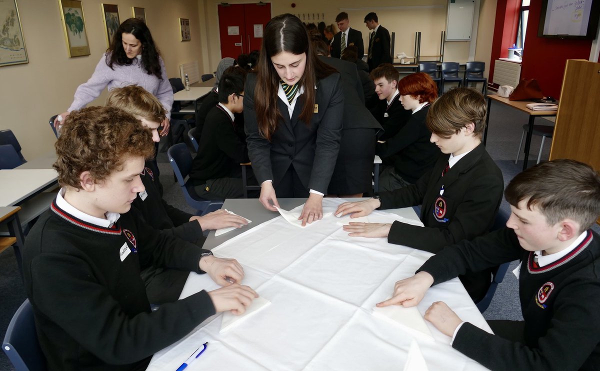 colaiste's tweet photo. Fantastic day @ShannonCollege for our German class,after the amazing treats students from the College then presented on their placement year in Germany with Our students then learning table setting napkin folding menu building meal ordering whilst revising their German grammar https://t.co/DvTQStJTvI