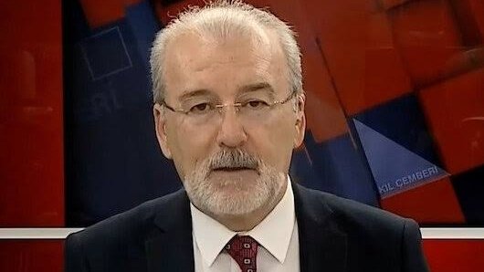 Gazeteci Hulki Cevizoğlu ;

"PKK ile 30-40 Yıl Mücadele Eden Emekli Paşalar, HDP'ye Bakanlık Teklif Edilirken Neden Gece Yarısı Bildiri Yayınlamazlar?"