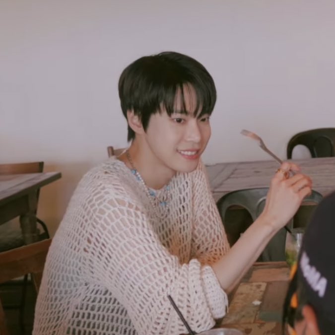 Doyoung. tweet media