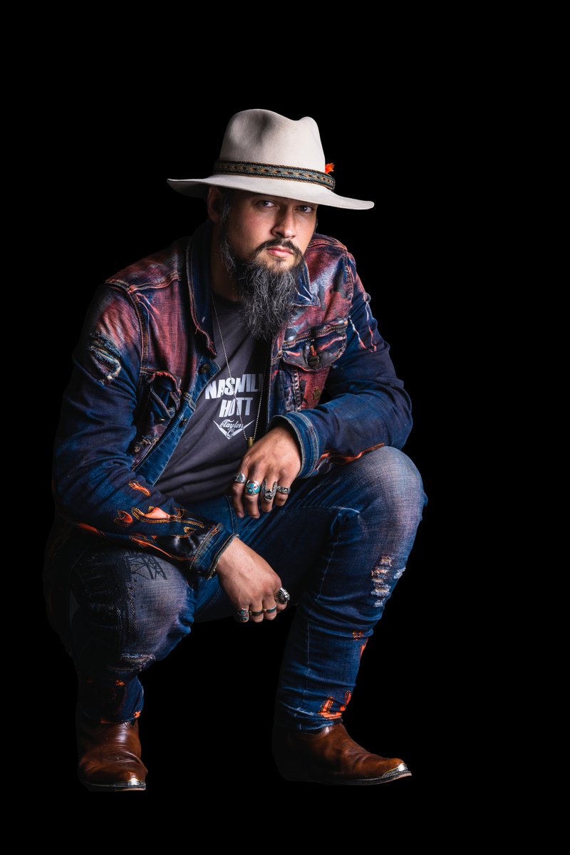 May 26th, Manchester Coffee County Conference Center, <a href="/Onfireconcerts/">On Fire Concerts</a> welcomes,  <a href="/wlgthegoldens/">William Lee Golden and The Goldens</a> (William Lee Golden &amp; The Goldens) along with their special guest, <a href="/ClaytonQ/">Clayton Q</a>.  Get your tickets now at onfireconcerts.com or call 615-663-6560.