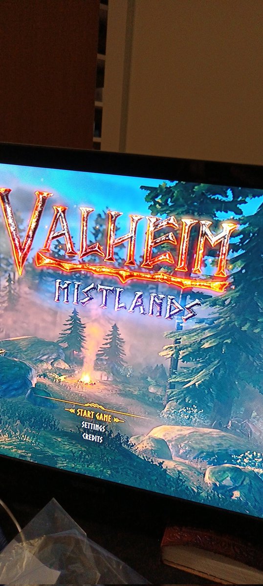 nzSeraphina's tweet photo. Trying valheim while it's on game pass come watch the puff  struggle 😂😂😂 https://t.co/QIrtMRypeh  #velheim #twitchstreamer #twitchstream #twitchaffiliate #LiveStreaming #chilling #itaosuv https://t.co/jEWbwzE1Ss