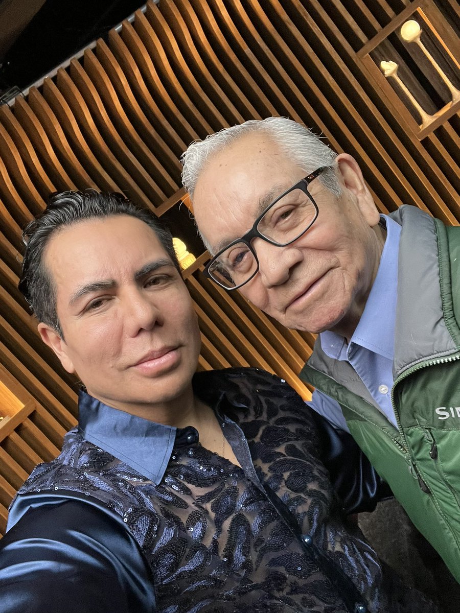 javierderma's tweet photo. Hoy me vino a visitar mi papá 😊 https://t.co/1SukSiumX9