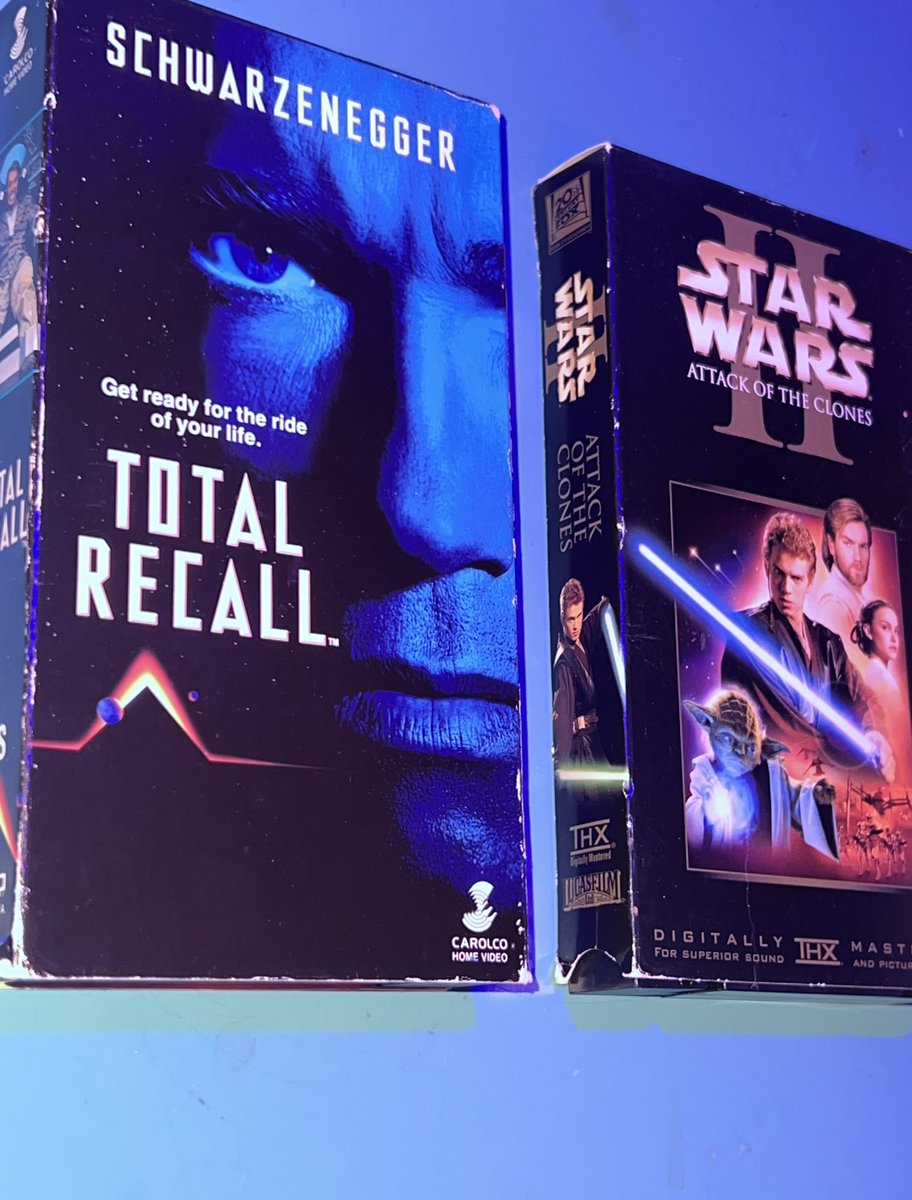 VantablacSOL's tweet photo. Watched these both a couple days ago..
The newest episode of The Mandalorian pays homage to both π€― #johnnycab https://t.co/zZE6VPmywd